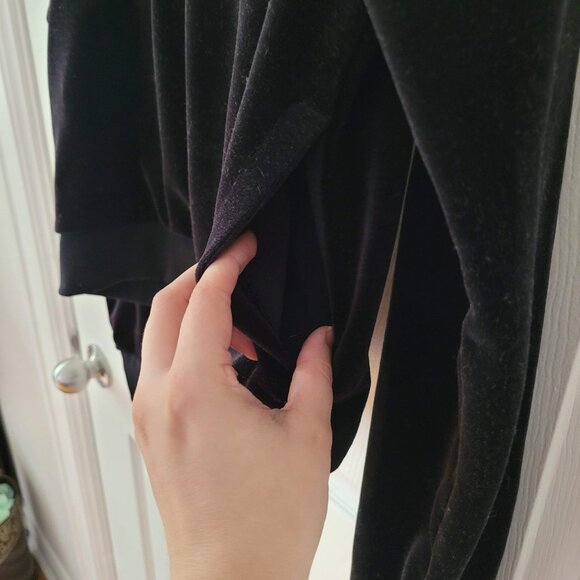 NIKE Cropped Velour Quarter Zip Sweatshirt - Picture 4 of 7